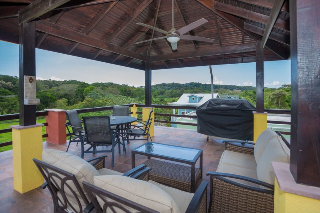 Roatan Serenity House Deck