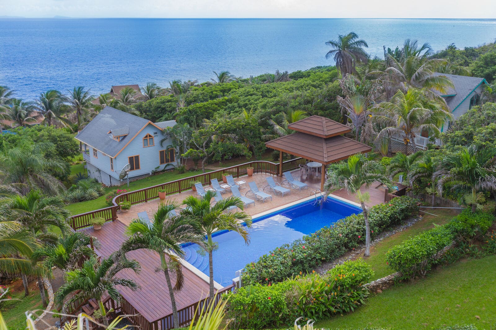 Tropical Snowbird Rentals in Roatan - Roatan Vacation Rentals ...